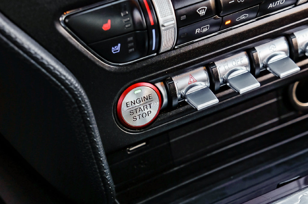 Used 2022 Ford Mustang Premium RWD image 18