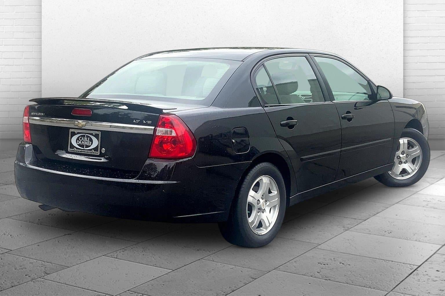 Used 2005 Chevrolet Malibu LT w/ Preferred Equipment Group FWD image 14