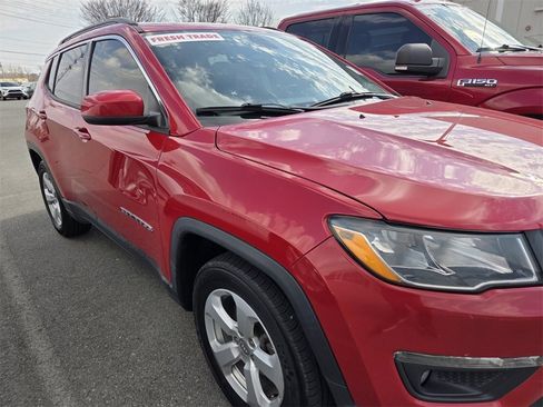 Used 2021 Jeep Compass Latitude w/ Sun and Sound Group image 8