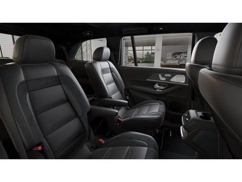 New 2026 Mercedes-Benz GLS 63 AMG 4MATIC image 5