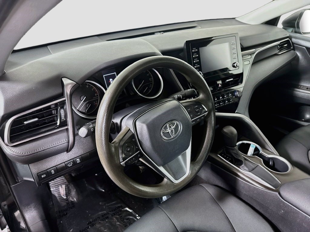 Used 2021 Toyota Camry LE FWD image 21