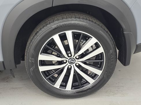 New 2025 Nissan Pathfinder Platinum w/ Cargo Package image 33