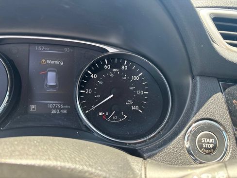 Used 2015 Nissan Rogue SV AWD/4WD image 13