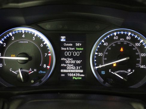 Used 2019 Toyota Highlander Limited image 28