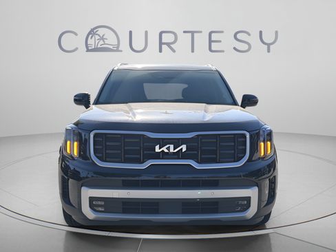 Certified 2024 Kia Telluride SX Prestige AWD/4WD image 9