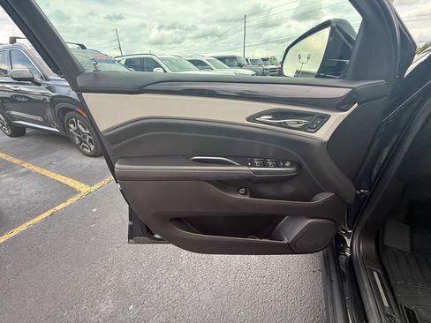 Used 2014 Cadillac SRX Premium FWD image 11