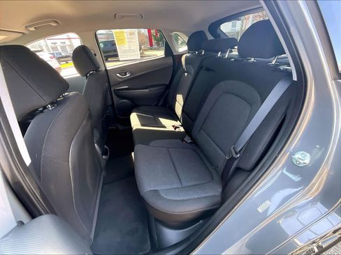 Used 2023 Hyundai Kona SE w/ Cargo Package image 15