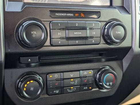 Used 2018 Ford F150 XLT w/ Equipment Group 302A Luxury RWD image 18