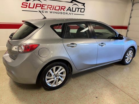 Used 2013 MAZDA MAZDA3 i Grand Touring image 10