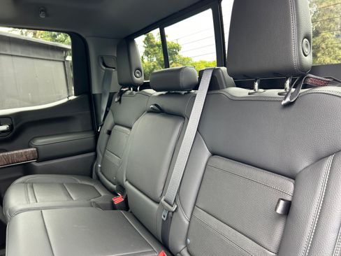 Used 2021 GMC Sierra 1500 Denali w/ Denali Ultimate Package AWD/4WD image 21