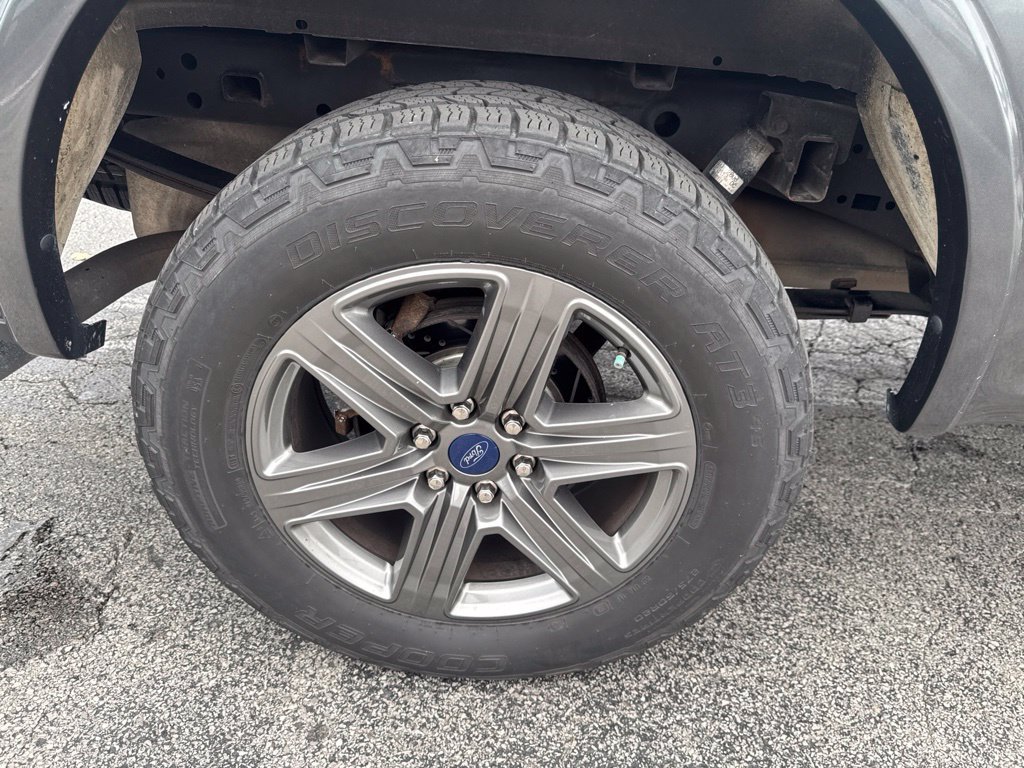 Used 2020 Ford F150 Lariat w/ Equipment Group 502A Luxury AWD/4WD image 46