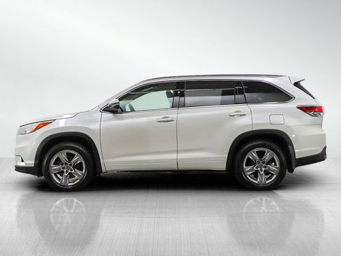 Used 2016 Toyota Highlander Limited image 2