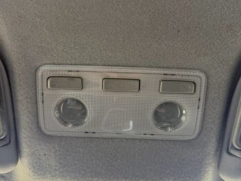 Used 2015 Toyota Yaris LE FWD image 26