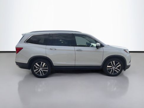 Used 2016 Honda Pilot Touring image 2
