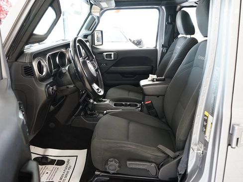 Used 2021 Jeep Wrangler Unlimited Sahara AWD/4WD image 24
