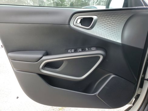 New 2025 Kia Soul LX image 29