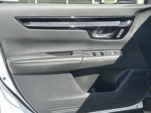 Used 2025 Honda CR-V Sport Touring image 14