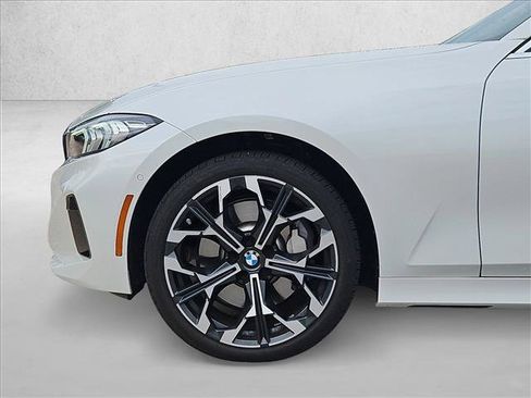 Used 2026 BMW 330i xDrive Sedan w/ Premium Package AWD/4WD image 7