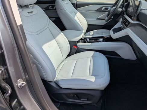 New 2026 Ford Explorer Platinum AWD/4WD image 43
