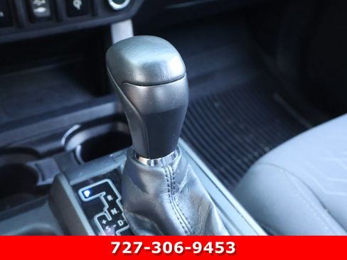 Used 2017 Toyota Tacoma TRD Off-Road AWD/4WD image 26