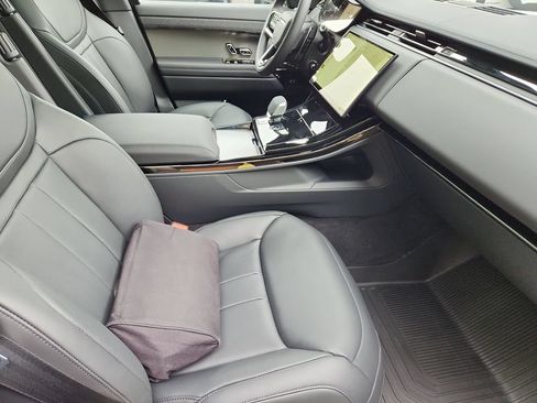 New 2026 Land Rover Range Rover Sport SE AWD/4WD image 3
