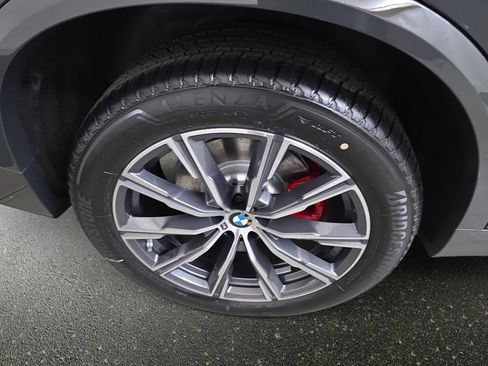 New 2026 BMW X5 xDrive40i w/ M Sport Package AWD/4WD image 30