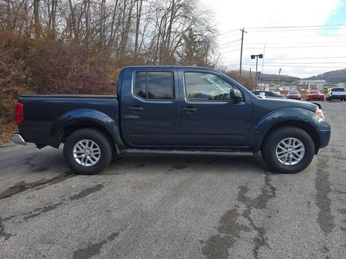 Used 2017 Nissan Frontier SV w/ SV Value Truck Package image 7