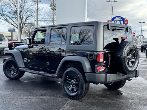 Used 2016 Jeep Wrangler Unlimited Sport w/ Connectivity Group image 17