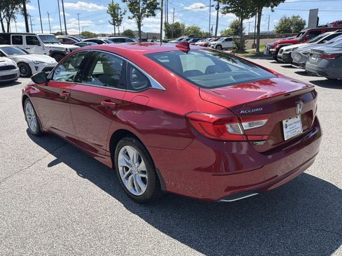 Used 2019 Honda Accord LX image 5