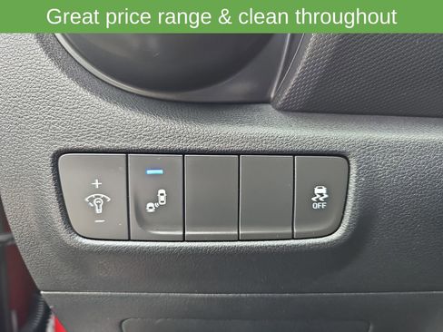 Used 2018 Hyundai Kona SEL FWD image 29