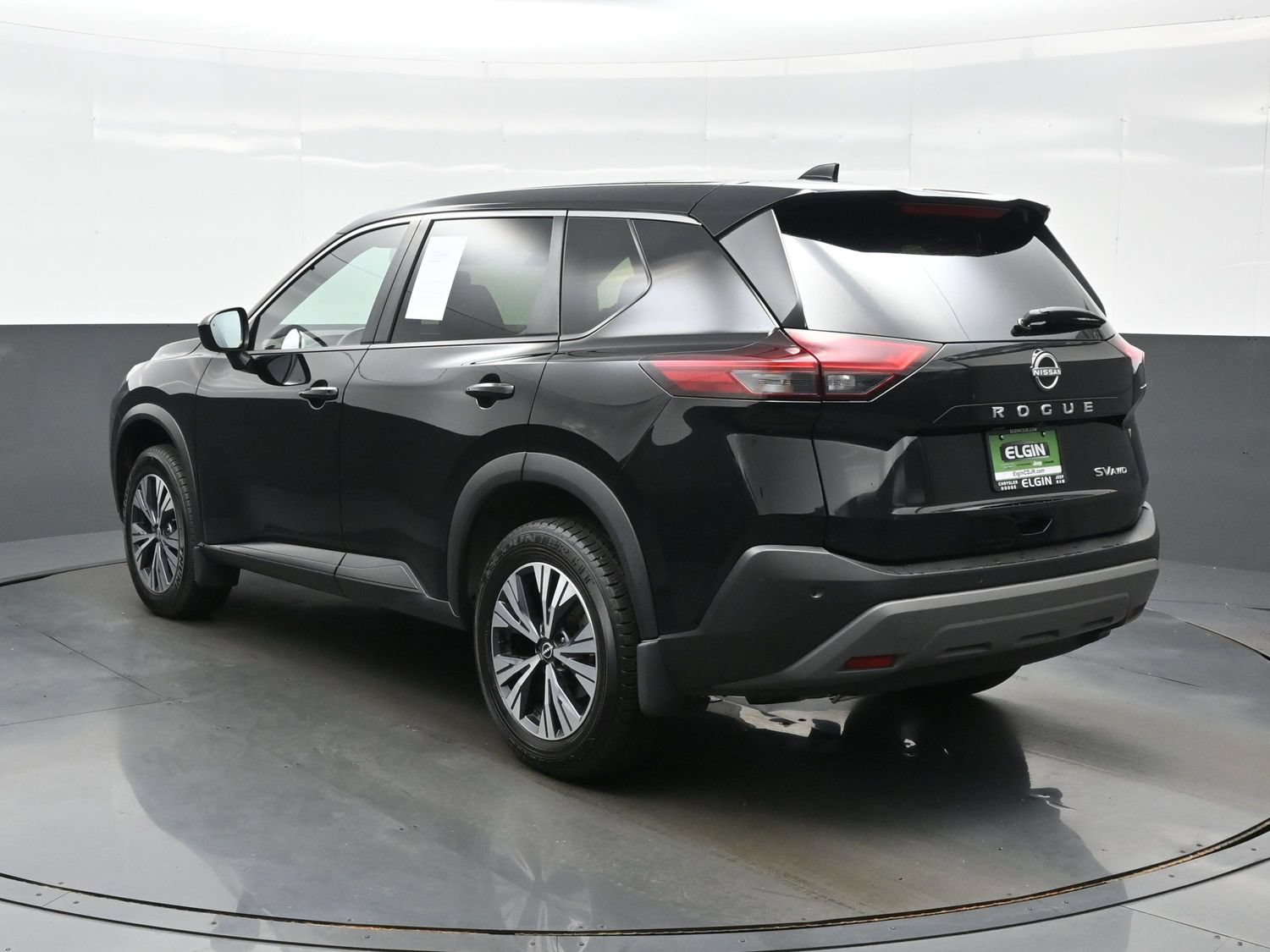 Used 2023 Nissan Rogue SV AWD/4WD image 5