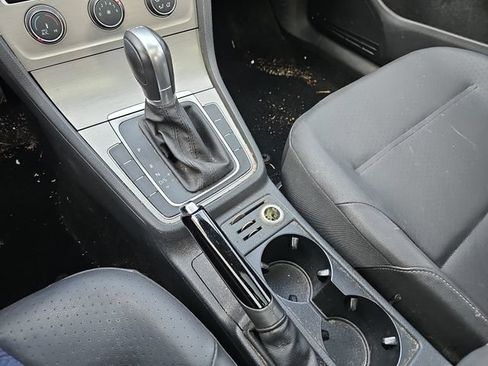 Used 2015 Volkswagen Golf TDI SE FWD image 21