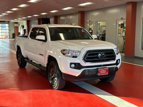 Certified 2022 Toyota Tacoma SR5 w/ Black Out Package (TMS) AWD/4WD image 2