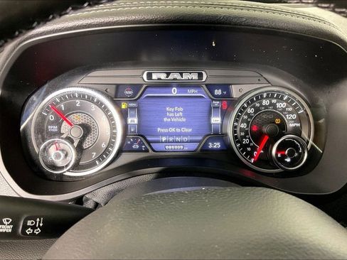 Used 2019 RAM 1500 Laramie AWD/4WD image 27