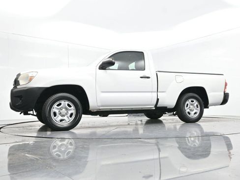 Used 2012 Toyota Tacoma 2WD Regular Cab image 31