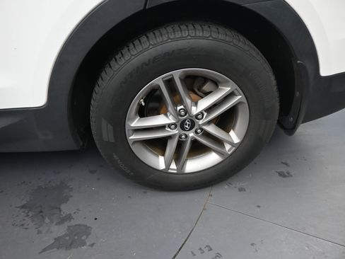 Used 2017 Hyundai Santa Fe Sport image 20