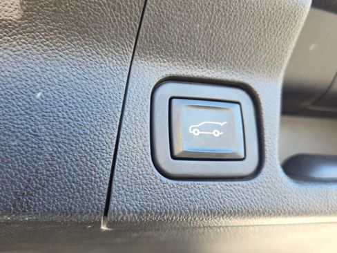 Used 2020 GMC Acadia AT4 image 12