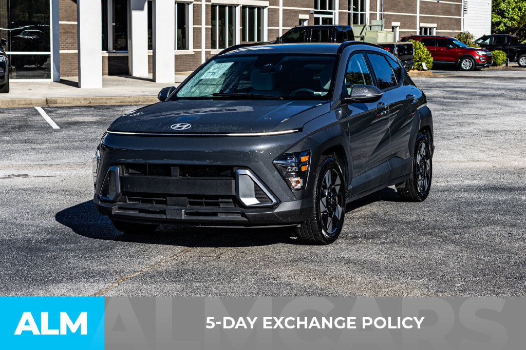 Used 2024 Hyundai Kona SEL FWD image 3