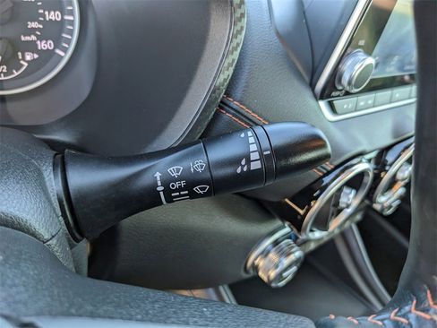 Used 2021 Nissan Sentra SR w/ SR Premium Package image 34