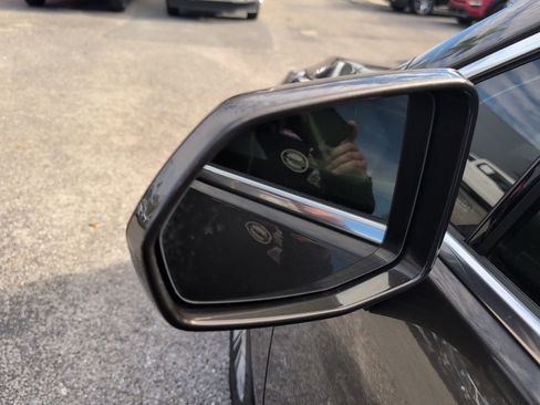 Used 2019 Cadillac XT5 Luxury image 7