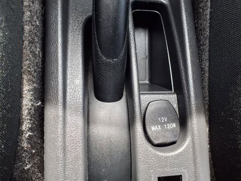 Used 2016 Nissan Versa SV image 13