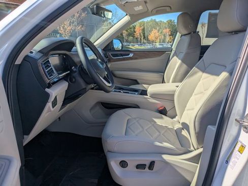 New 2026 Volkswagen Atlas SE FWD image 21