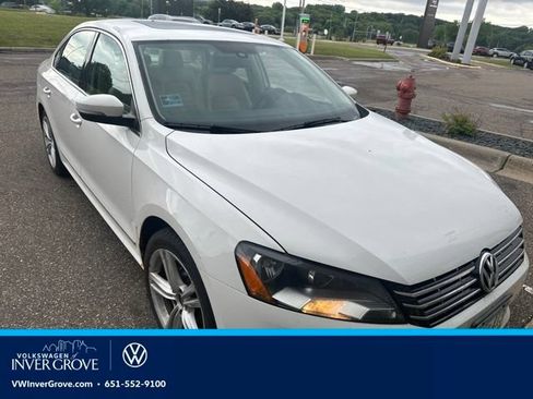 Used 2014 Volkswagen Passat 1.8T SEL Premium FWD image 1