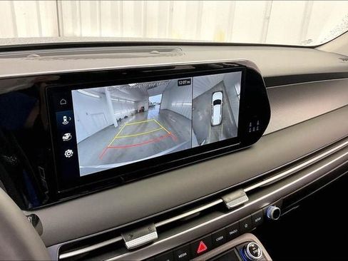 Certified 2025 Hyundai Palisade SEL FWD image 28