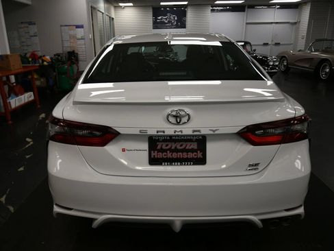 Certified 2023 Toyota Camry SE w/ Convenience Package AWD/4WD image 6