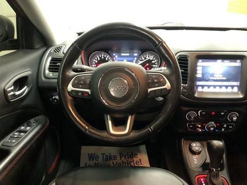 Used 2019 Jeep Compass Trailhawk w/ Leather Interior Group AWD/4WD image 15