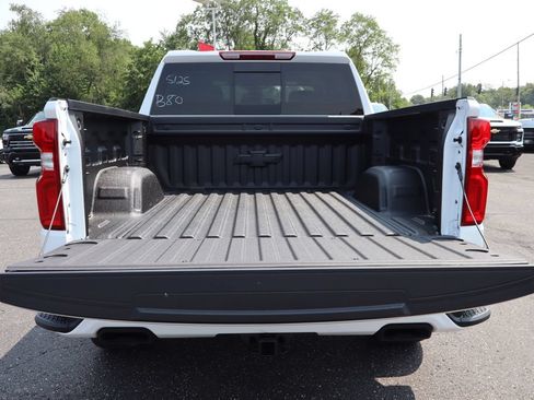 New 2026 Chevrolet Silverado 1500 RST w/ Redline Edition AWD/4WD image 31