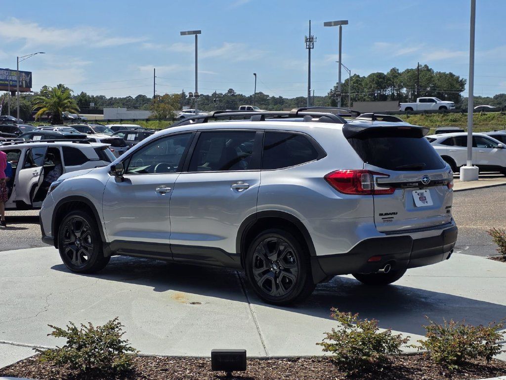 Certified 2026 Subaru Ascent Bronze Edition w/ Onyx Package AWD/4WD image 4