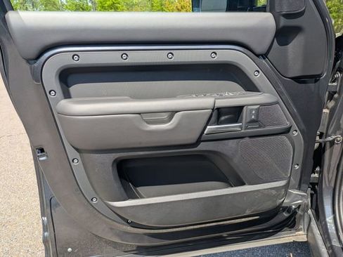 Used 2025 Land Rover Defender 110 S AWD/4WD image 25