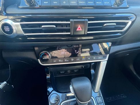 Used 2021 Kia Seltos SX image 20